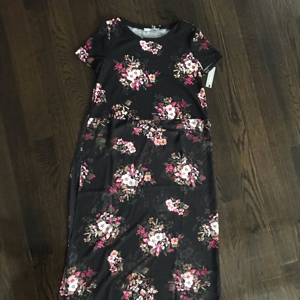Crop top with midi length sheer material.